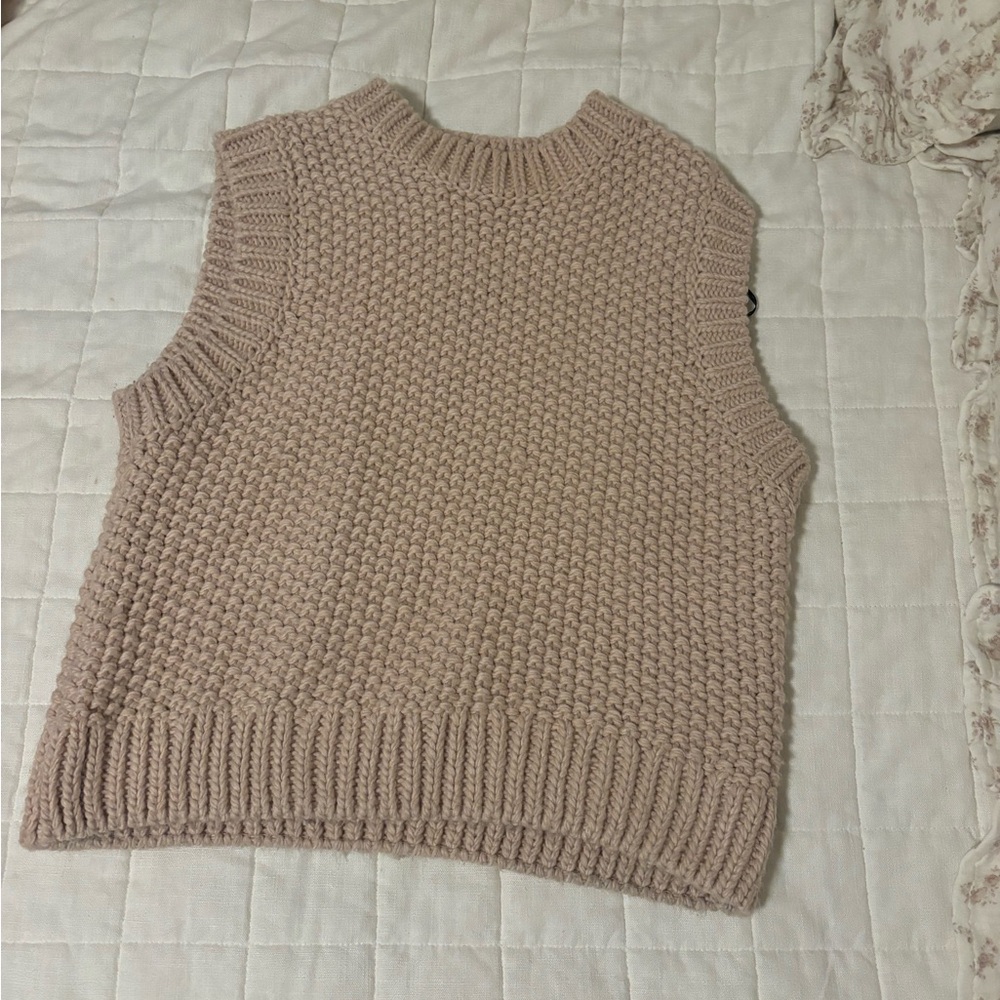 H&M Beige Knit Sweater Vest